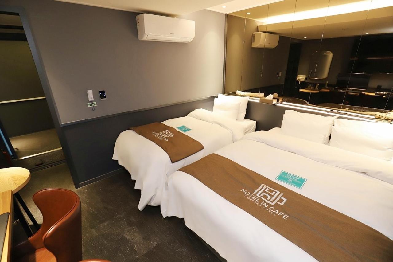Hotel In Cafe Doksan Seoul Phòng bức ảnh